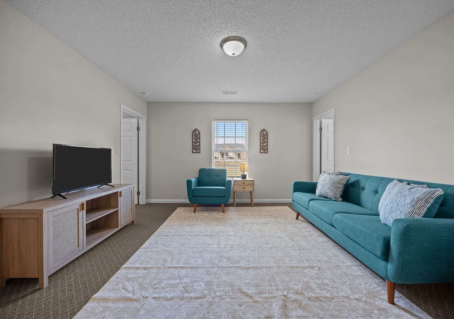 Available For Rent Now Until December 31st Only!! — Photo 2