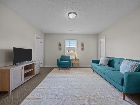 21 Collins Dr #D, Lillington, NC 27546