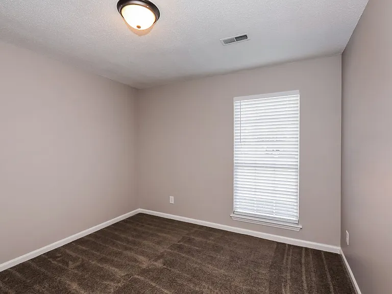6502 Woodthrush Dr — Photo 13