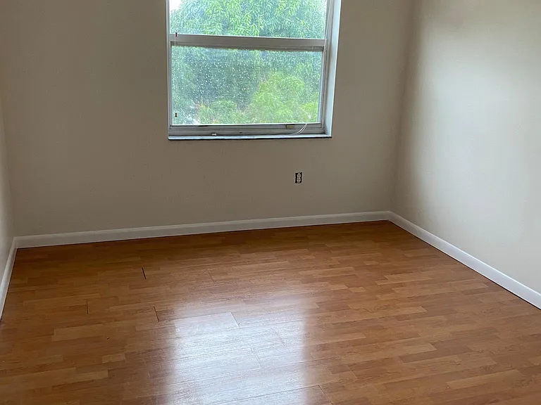 15320 NW 6th Ct — Photo 16