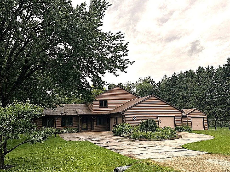 1st image of 2611 Penny Ln
