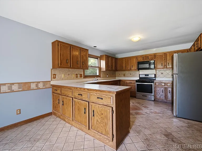 13 Saddlewood Ct — Photo 8