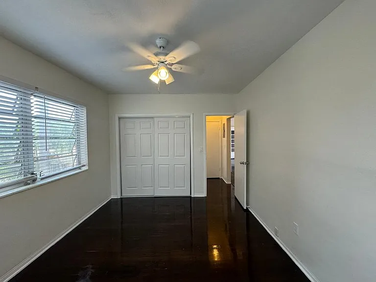 7840 Harding Ave #11 — Photo 10