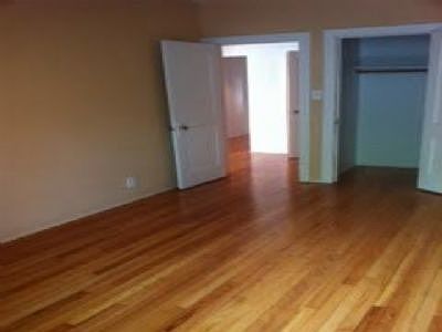 2nd image of 6938 S Crandon Ave APT 2W