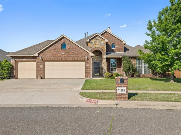 11809 Charleston Way, Yukon, OK 73099