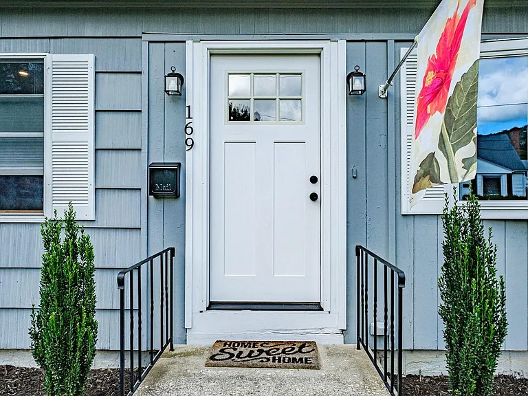 169 Holm Ave — Photo 54