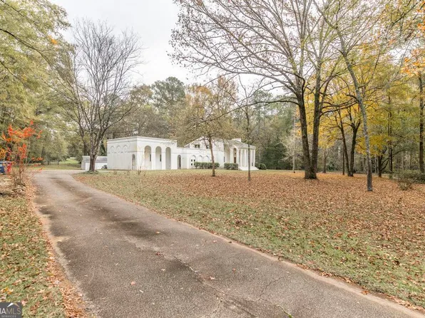 6909 Forsyth Rd, Macon, GA 31210