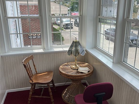 3rd image of 267 Jefferson Ave #1