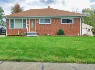 10965 Glamer Dr, Parma, OH
