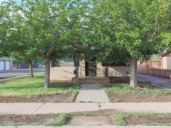 2nd image of 520 W Maple St