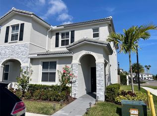 1663 SE 26th Rd #1663, Homestead, FL 33035