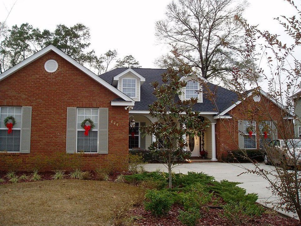 2004-Landscaping is now more extensive