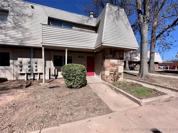 2215 E 67th St Unit 1511, Tulsa, OK 74136