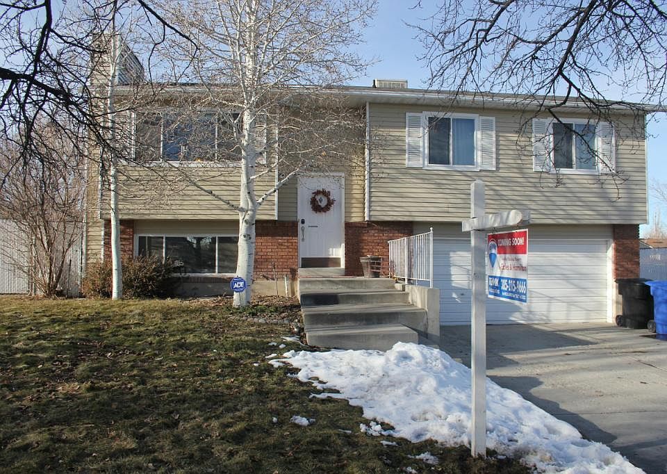 1st image of 5014 W Parr Dr