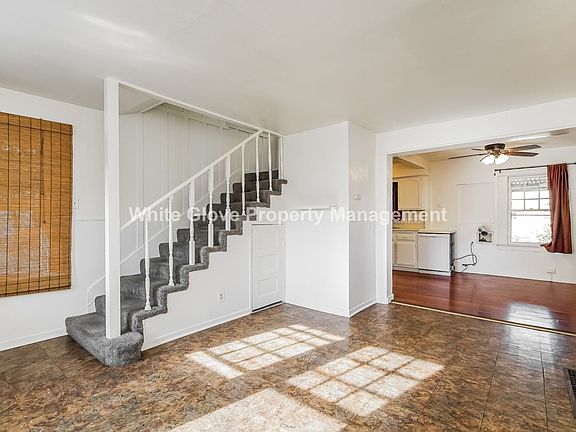 2nd image of 275 1/2 Cherry Ave
