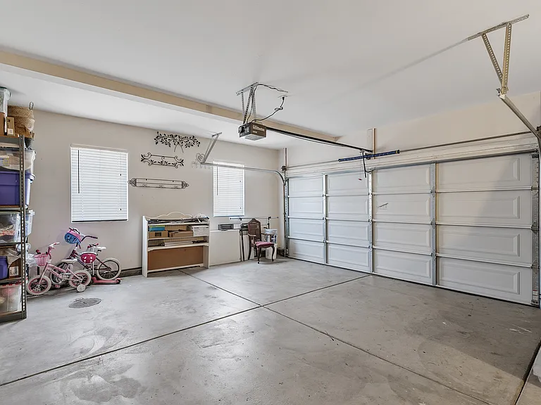 35839 Crickhowell Ave — Photo 21