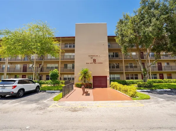 850 SW 133rd Ter APT 312B, Pembroke Pines, FL 33027