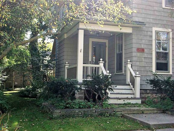 Welcoming Front Porch - Great for that morning coffee