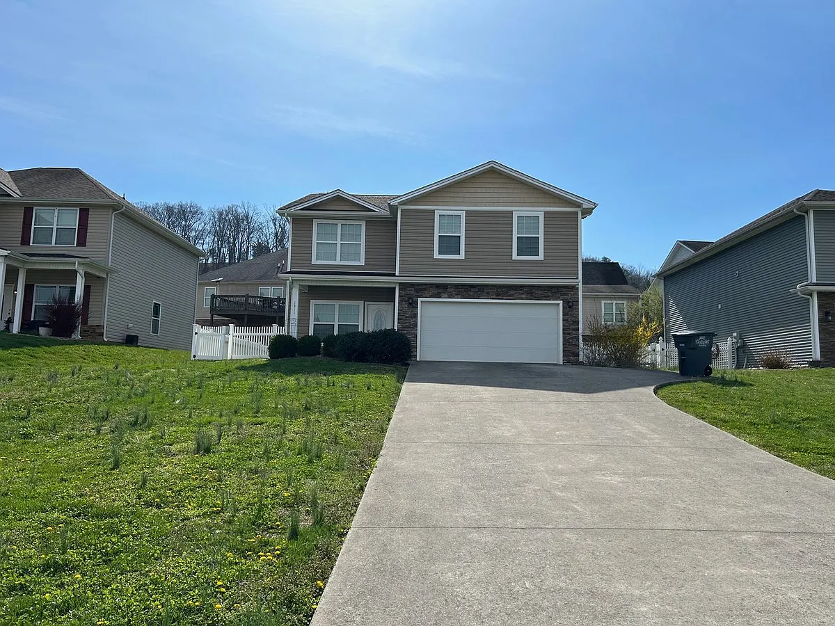 Building Photo - 1311 Carrberry Ct