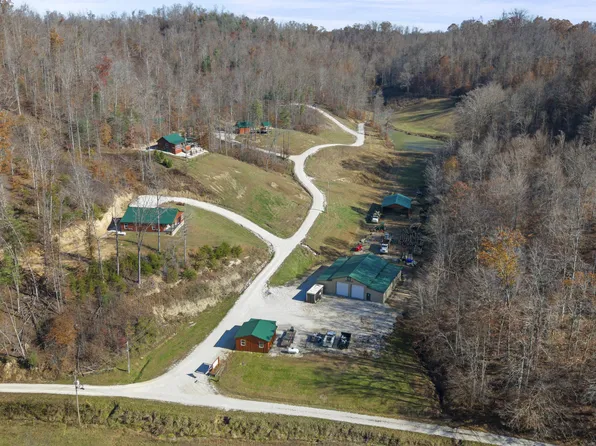 16 Hickory Ln, Campton, KY 41301