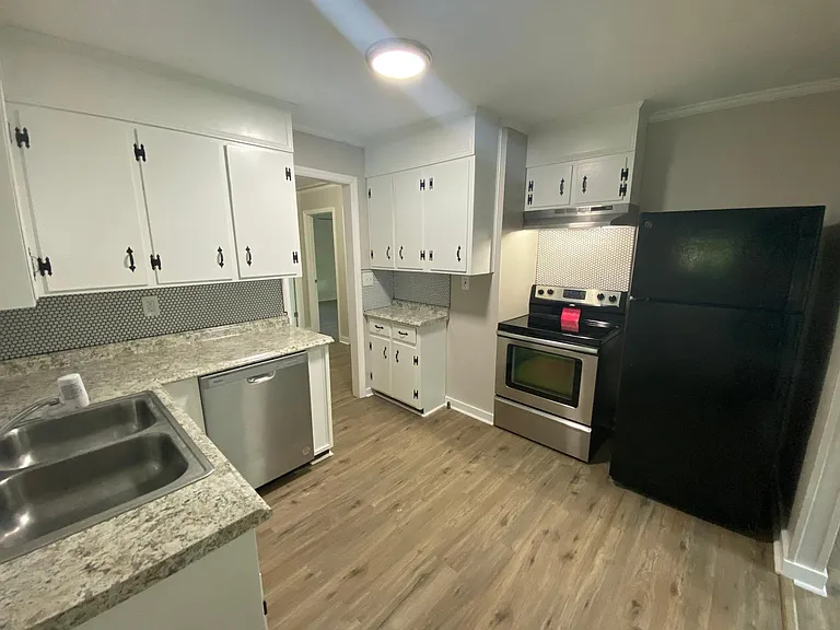 2211 Utah St — Photo 4