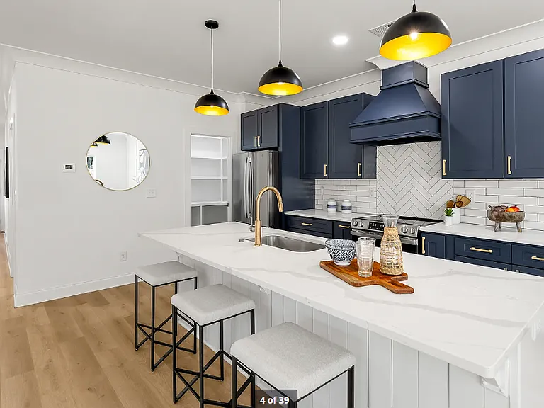 623 Colorado Ave — Photo 2