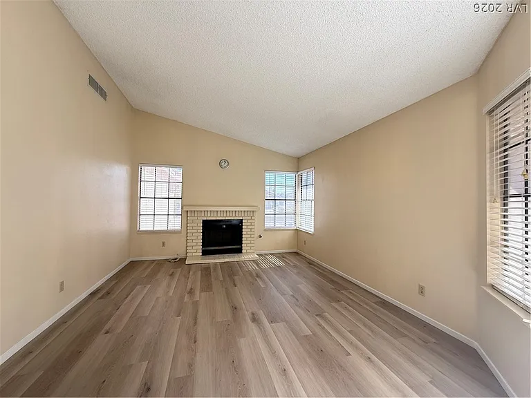 7756 Cobden Ct — Photo 2
