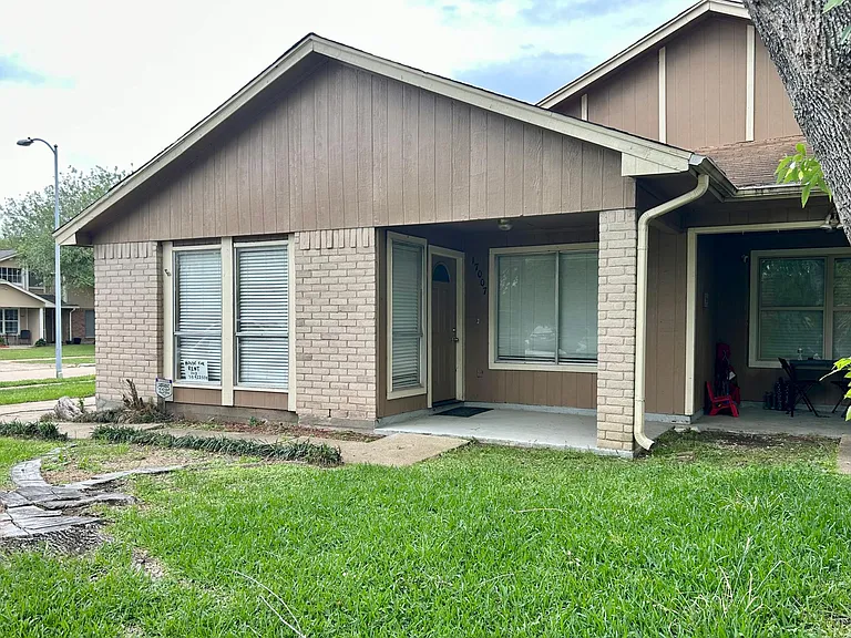 17007 Mercado Dr — Photo 6