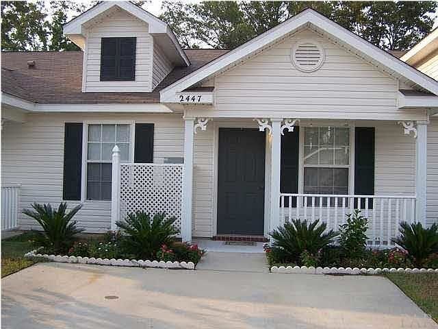1st image of 2447 Trailwood Dr