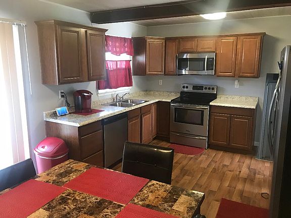4th image of 808 Crestdale Dr
