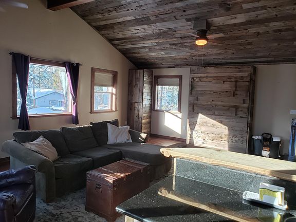 2nd image of 1115 Mulberry Dr #2