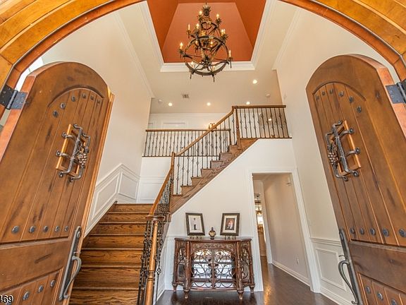 3rd image of 36 Sandy Hill Rd