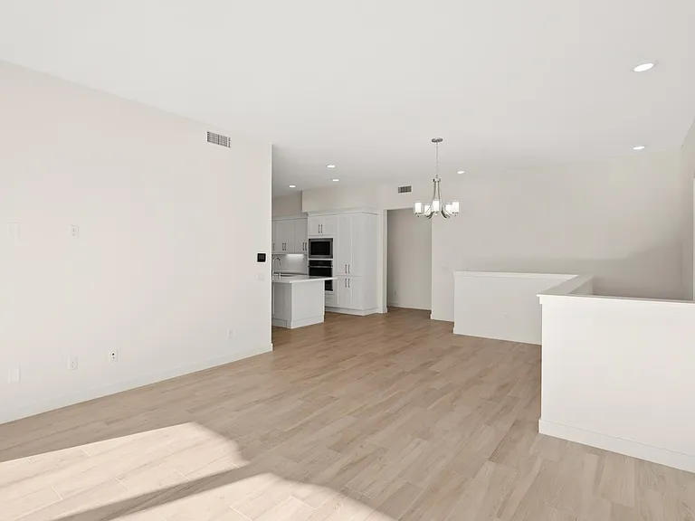 3201 Doheny Way — Photo 12