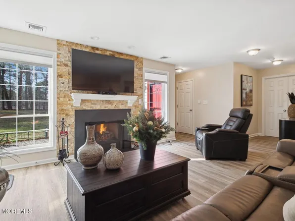 375 Yorkshire Place, Morganville, NJ 07751