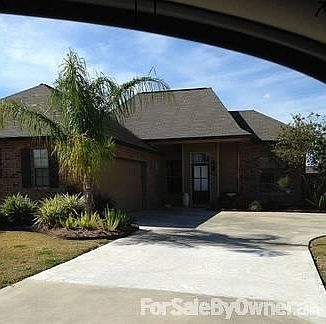 1st image of 102 Copper Hill Dr