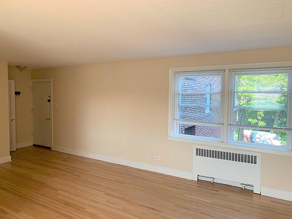 Living Room-pic.1