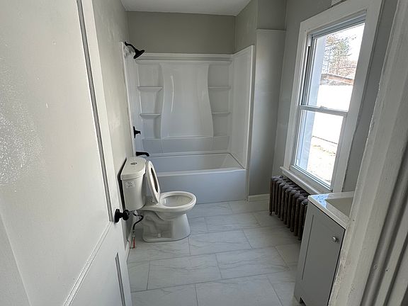 2nd image of 463 Main St #1