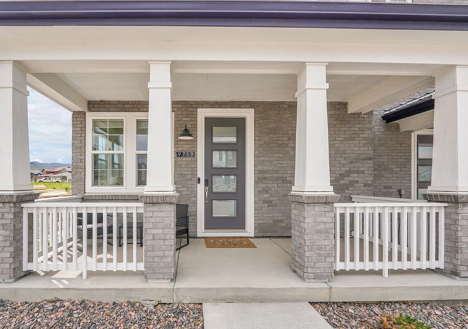 Sterling Ranch 3bed 3bath - like NEW! — Photo 3