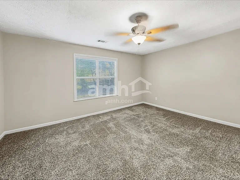 451 Bellingham Dr — Photo 9