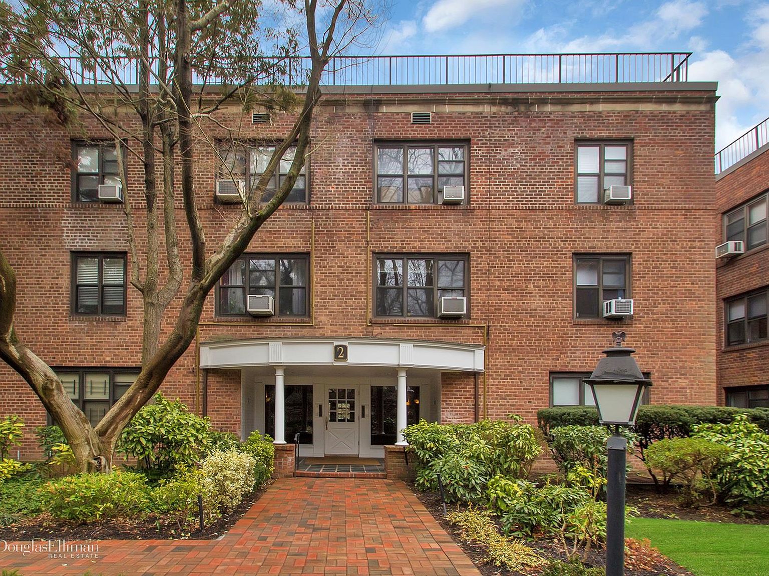 2 Town House Pl APT 2D, Great Neck, NY 11021 Zillow