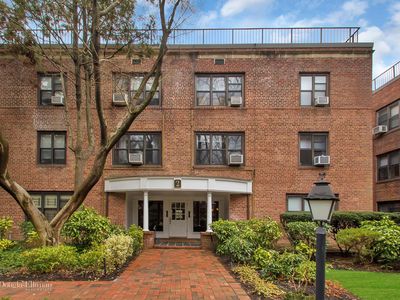 2 Town House Pl APT 2D, Great Neck, NY, 11021