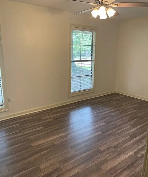9133 Shadow Bluff Ave — Photo 7