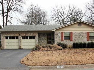 3 McGovern Dr, Little Rock, AR 72205