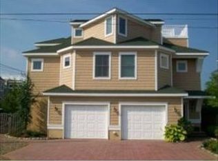 8 W 18th St, Brant Beach, NJ 08008