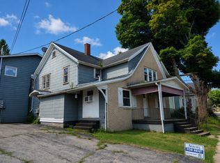 1154 Walnut St APT 1D, Stoneboro, PA 16153