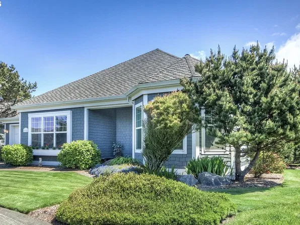 5945 SW Arbor Dr, South Beach, OR 97366