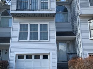 10 Castlegate Dr #10, Springfield, MA 01129