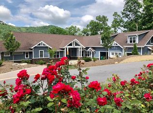 10 Red Tail Ct, Fairview, NC 28730