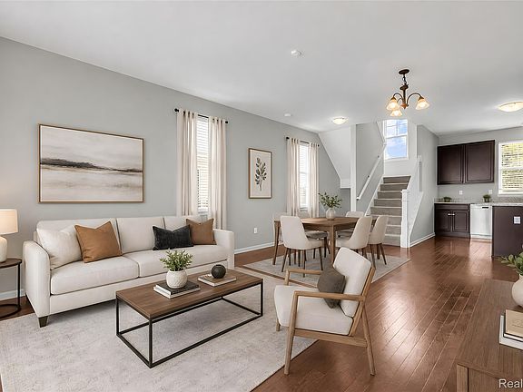 3rd image of 4600 Bradley Cir