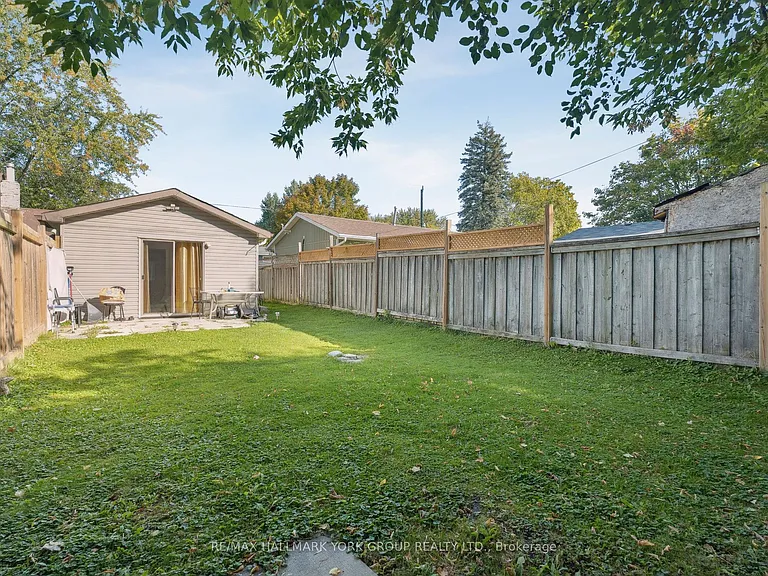 351 Winnifred Dr #EAST — Photo 11